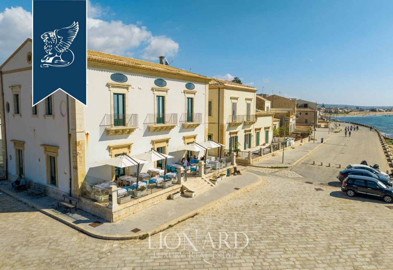 Hotel in Ragusa, Italy, 2 000 m² - picture 2