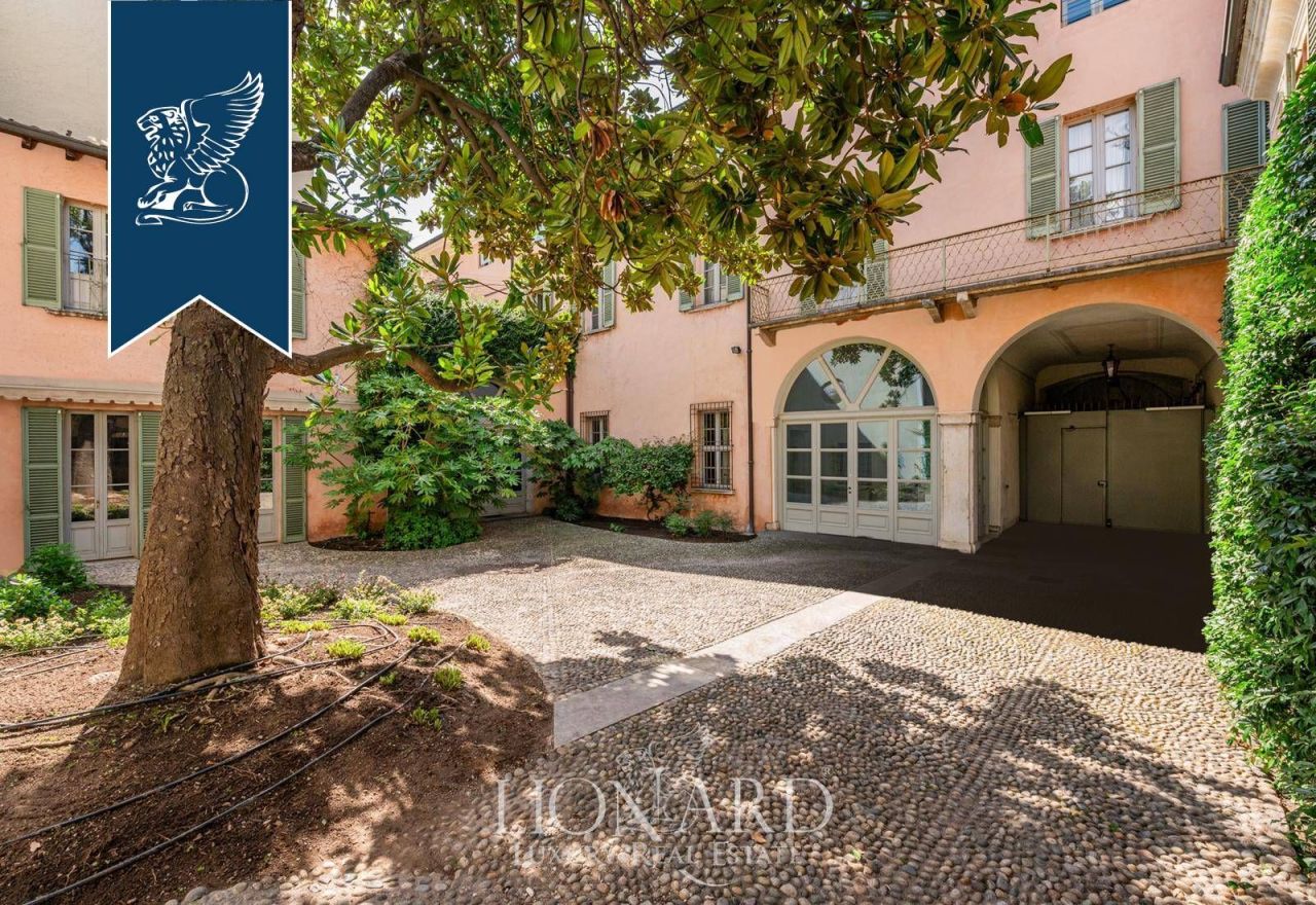 Casa en Brescia, Italia, 1 035 m² - imagen 2