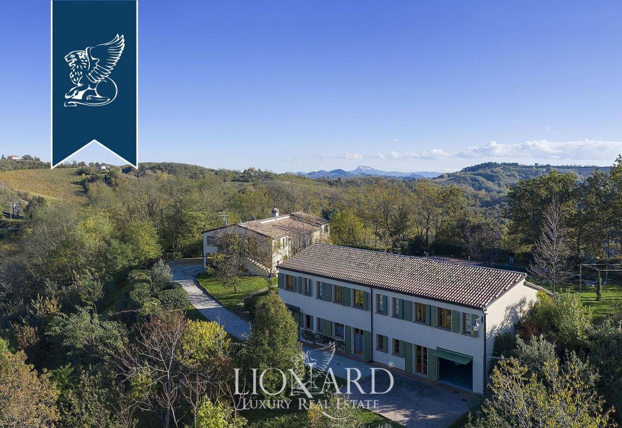 Villa en Forli-Cesena, Italia, 700 m² - imagen 2