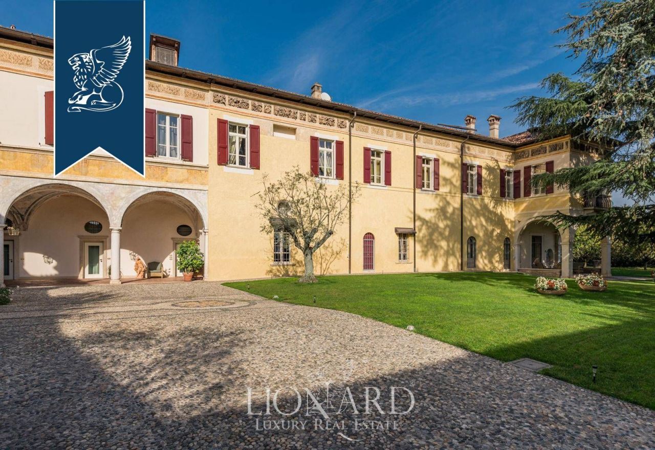 Casa a Brescia, Italia, 1 850 m² - foto 2