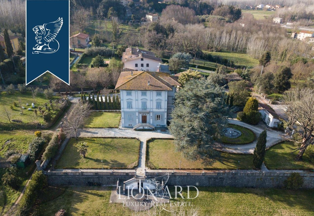 Villa a Lucca, Italia, 770 m² - foto 2