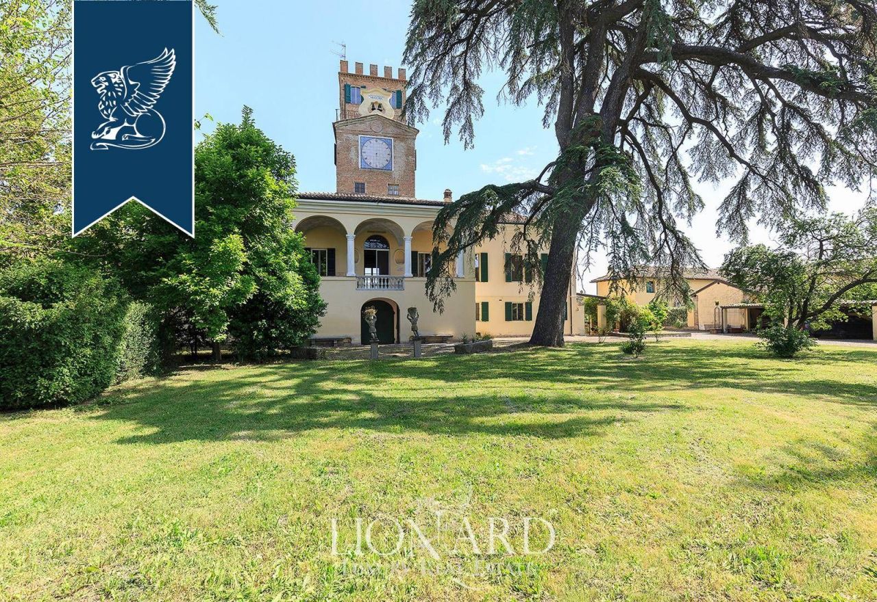 Villa in Parma, Italy, 2 000 m² - picture 2