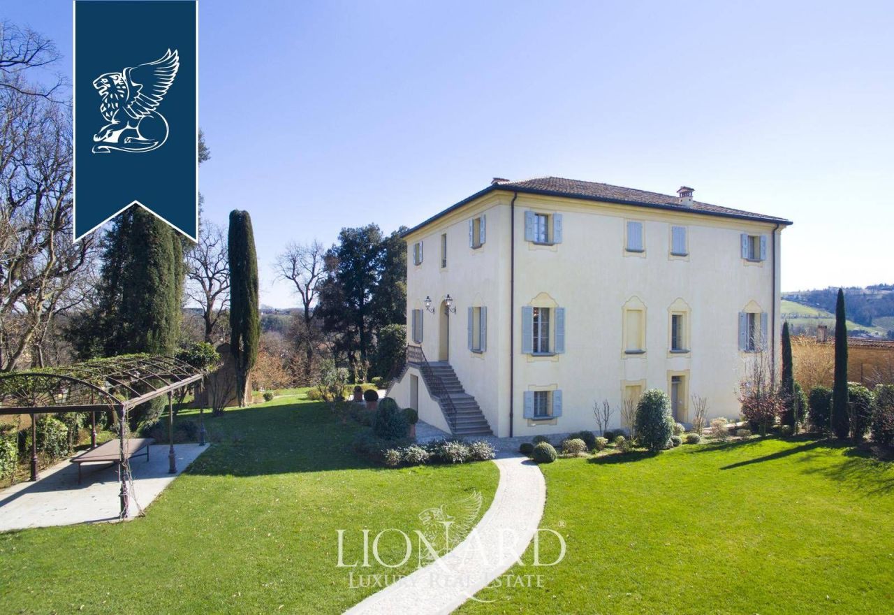 Villa in Bologna, Italy, 1 050 m² - picture 2