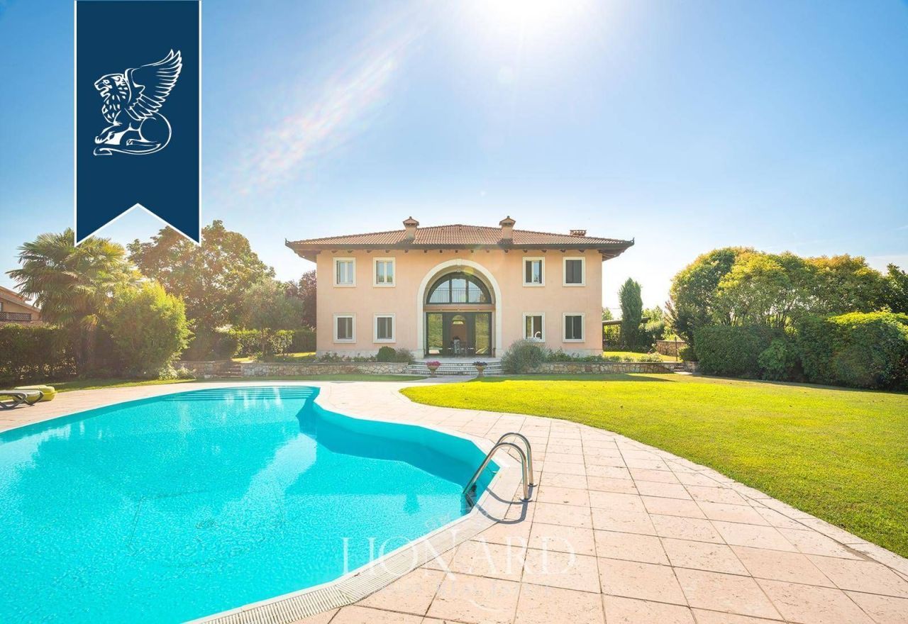 Villa in Vicenza, Italy, 500 m² - picture 4