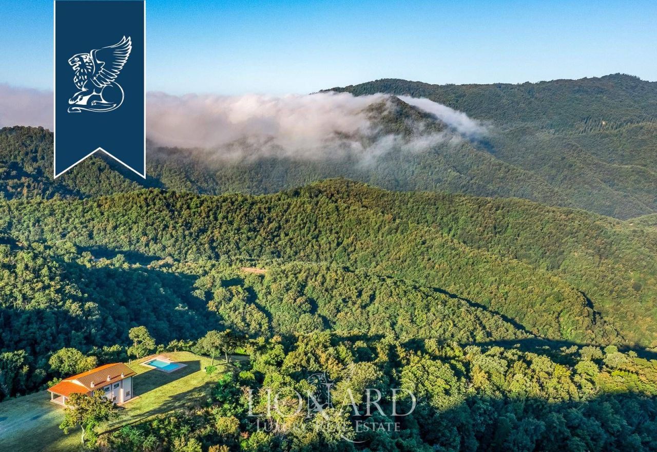 Farm in Florence, Italy, 4 000 m² - picture 4