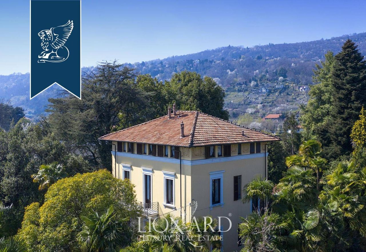 Villa in Lesa, Italy, 400 m² - picture 4