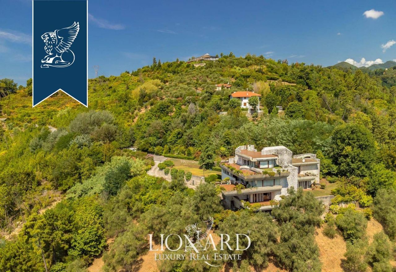 Villa a Camaiore, Italia, 843 m² - foto 4