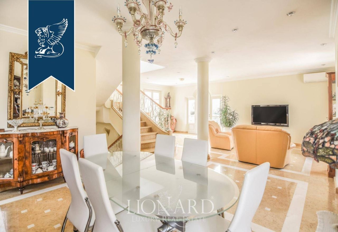 Villa en Pietrasanta, Italia, 275 m² - imagen 4