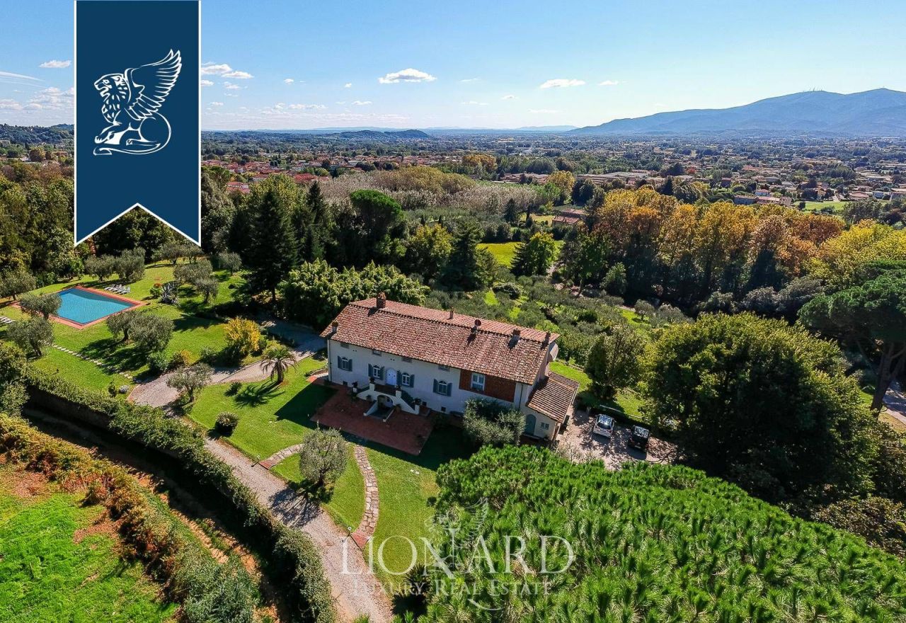 Villa a Capannori, Italia, 900 m² - foto 4