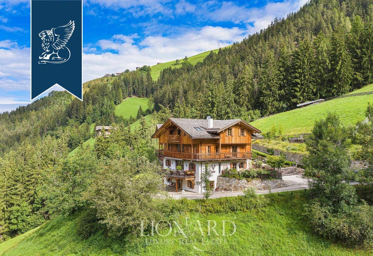 Villa en Bolzano, Italia, 950 m² - imagen 4