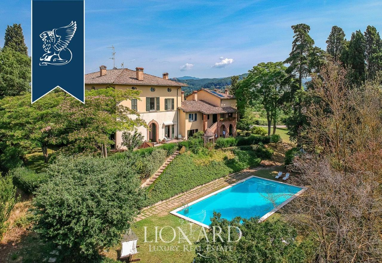 Villa en Citta di Castello, Italia, 1 000 m² - imagen 4