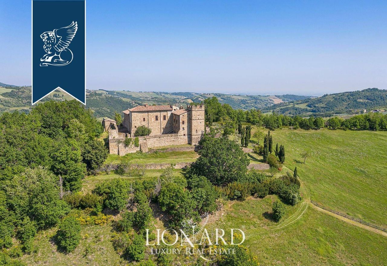 Schloß in Piacenza, Italien, 1 100 m² - Foto 4