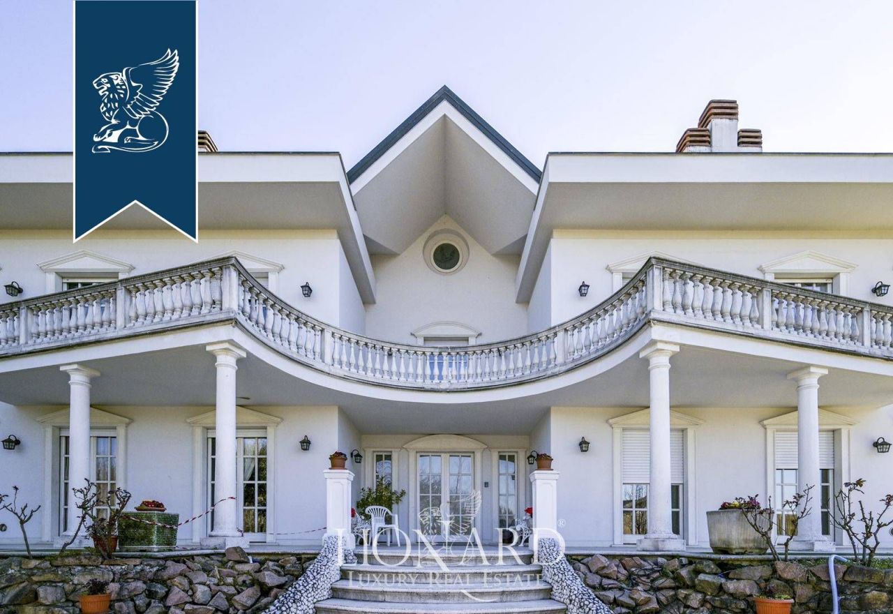 Villa à Milan, Italie, 1 284 m² - image 4