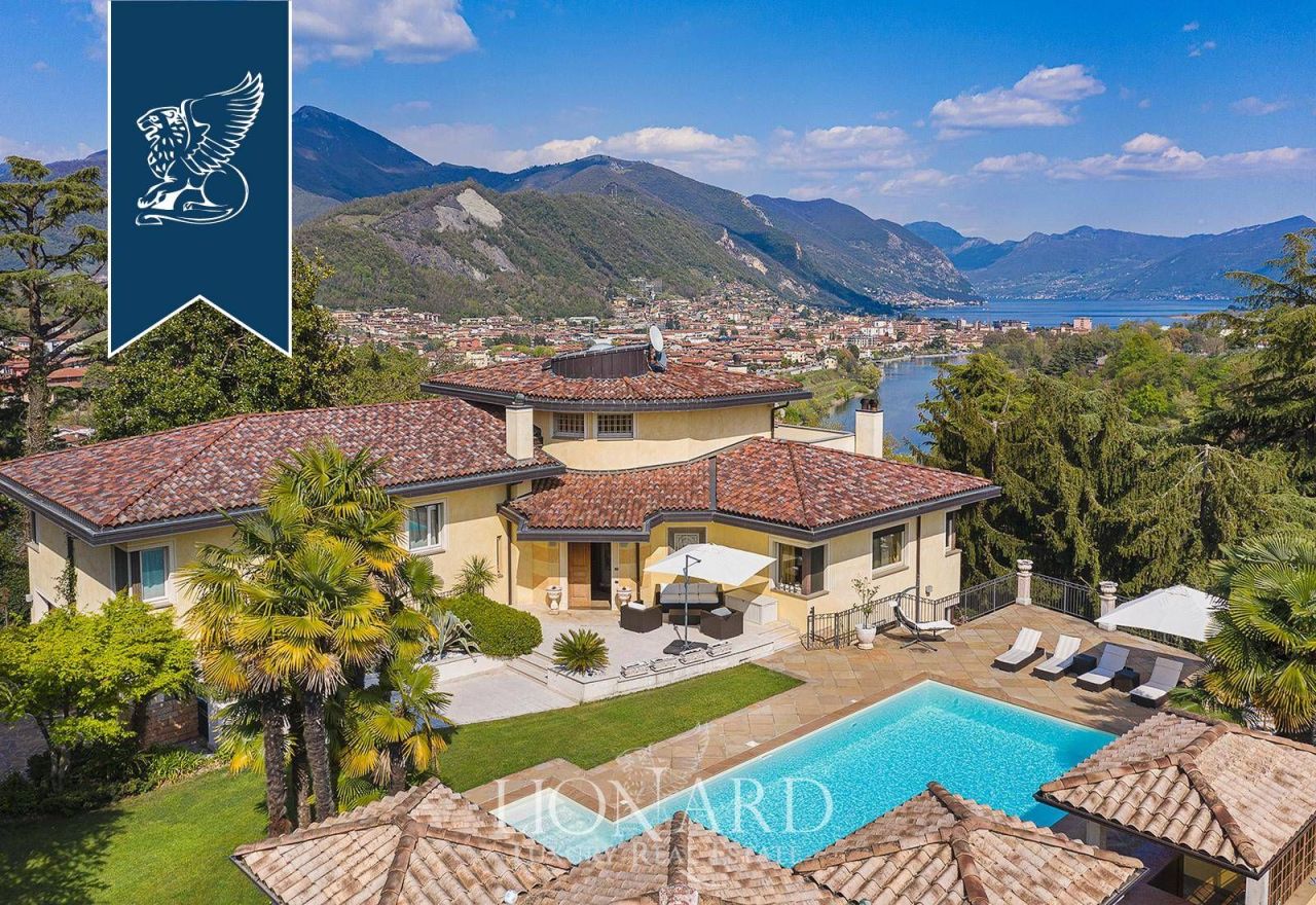 Villa à Bergame, Italie, 710 m² - image 4