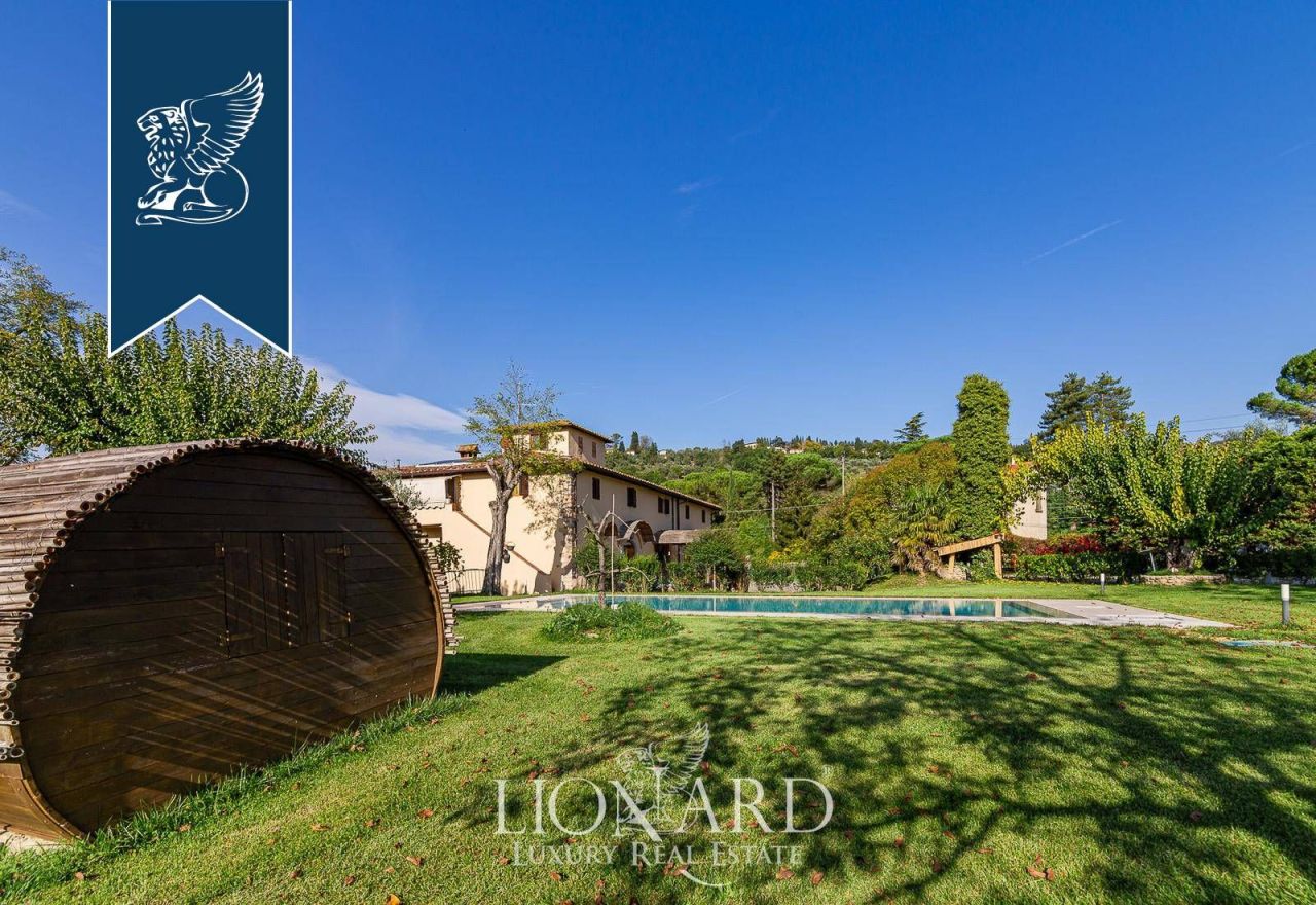 Farm in Florence, Italy, 505 m² - picture 4