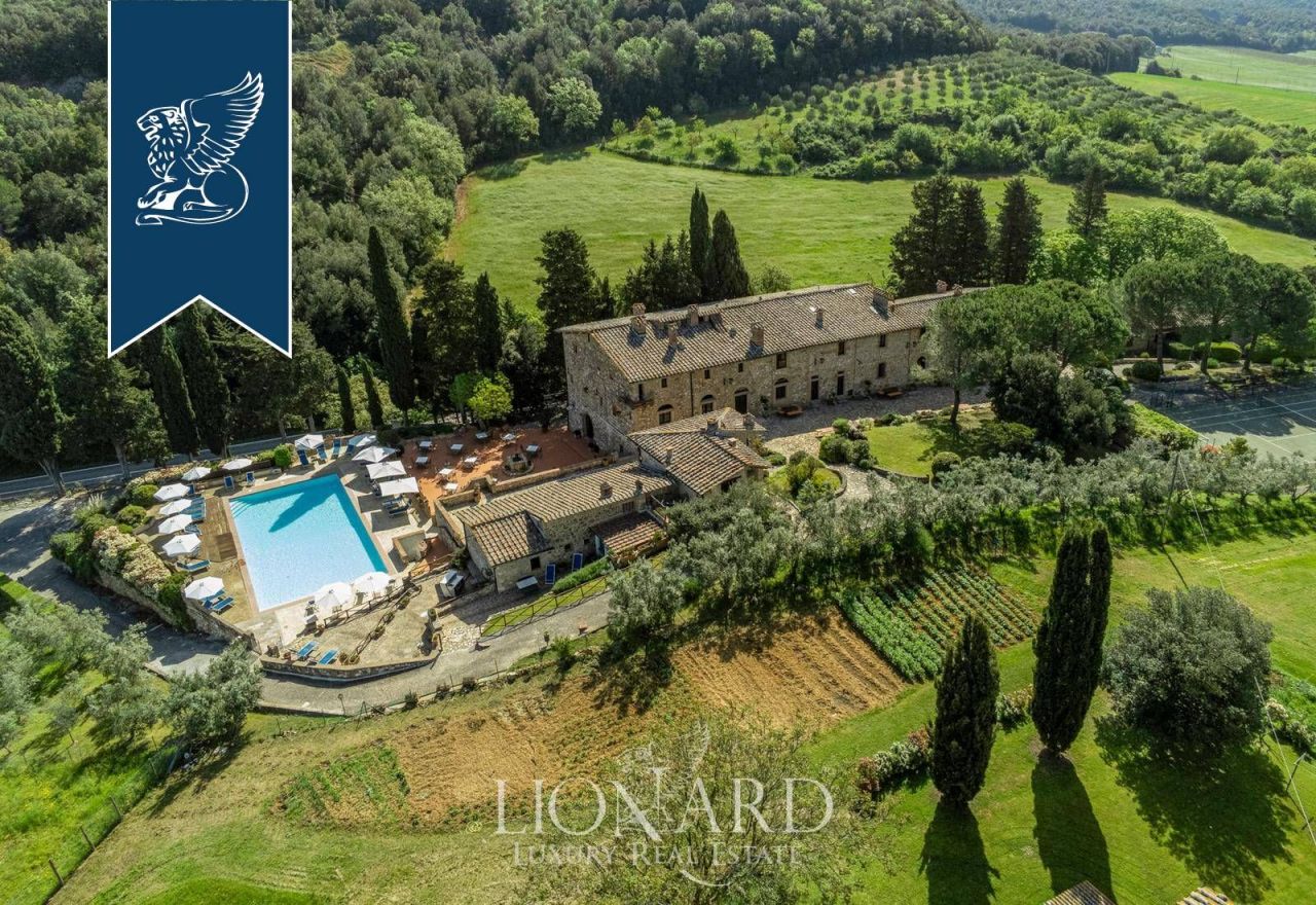 Casa en Siena, Italia, 1 900 m² - imagen 4