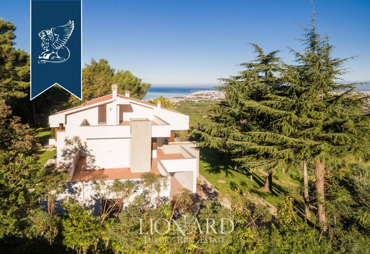 Villa in Livorno, Italy, 500 m² - picture 4