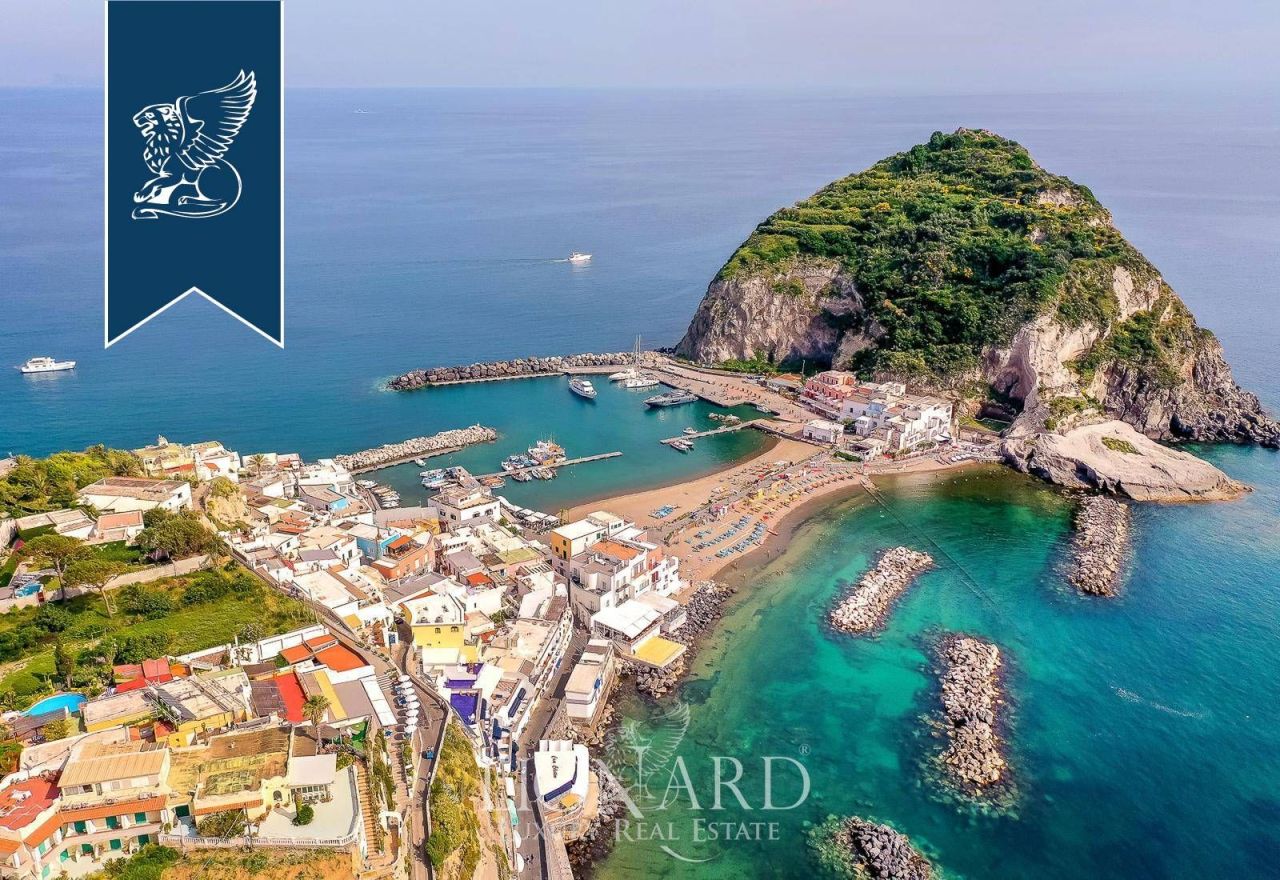 Hôtel à Naples, Italie, 1 200 m² - image 4