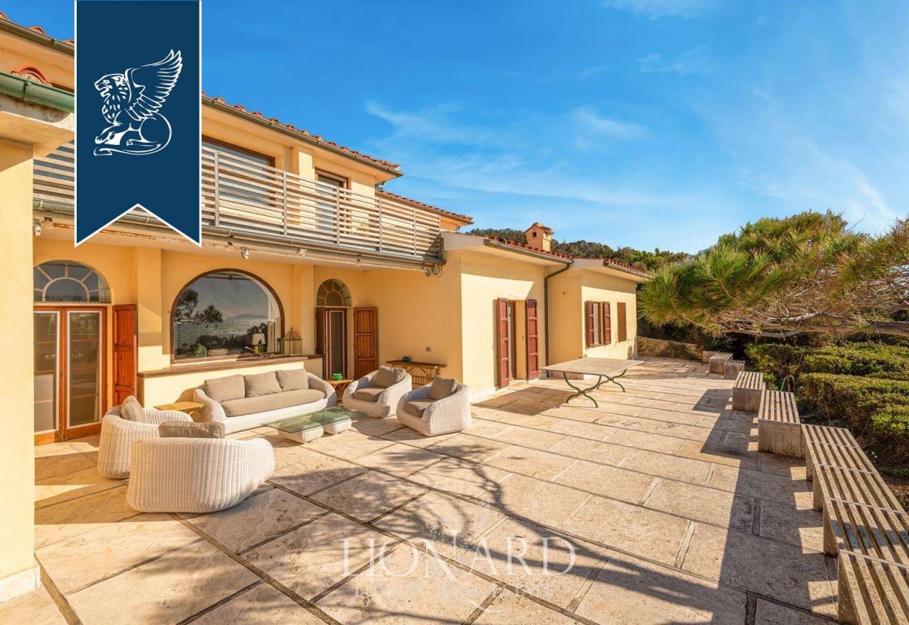 Villa a Grosseto, Italia, 589 m² - foto 4