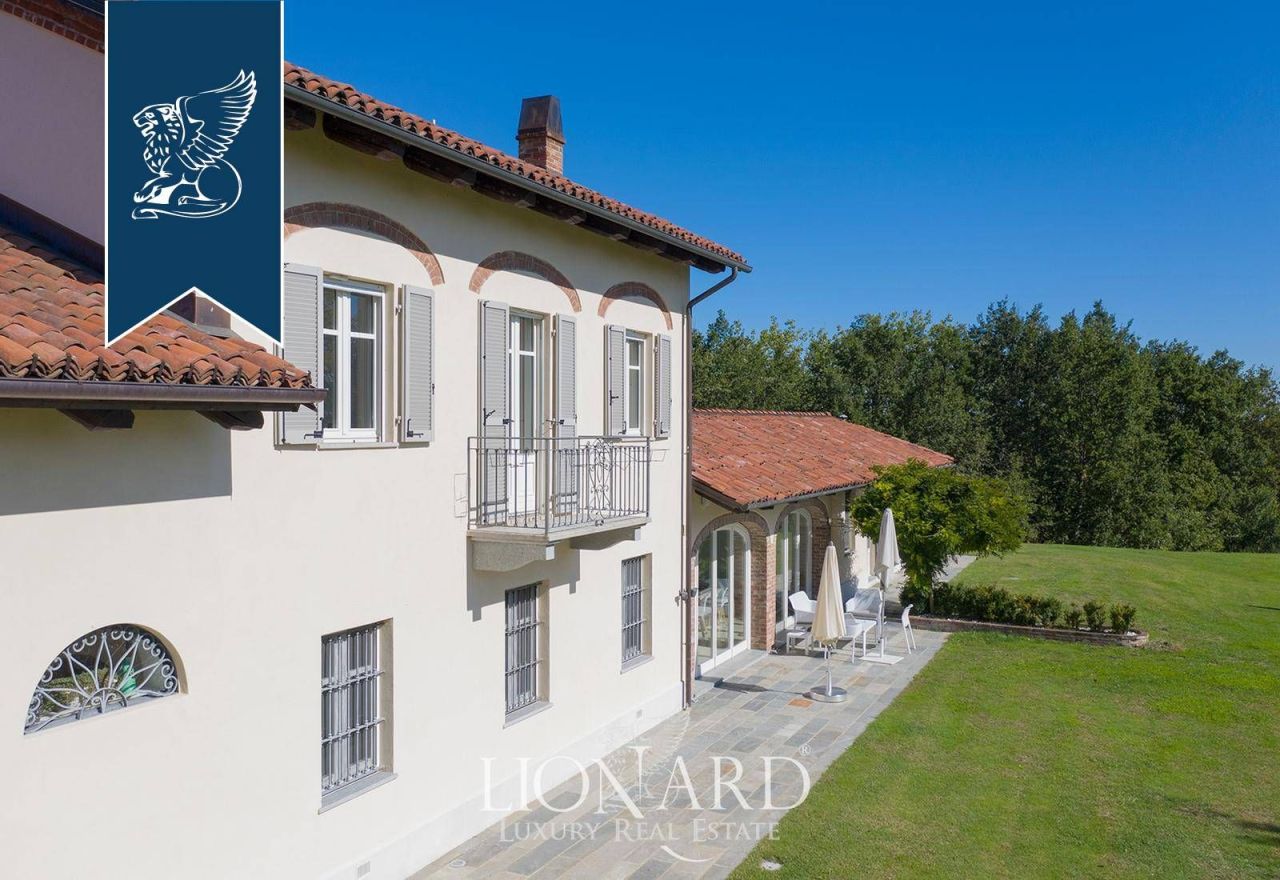 Villa en Asti, Italia, 570 m² - imagen 4