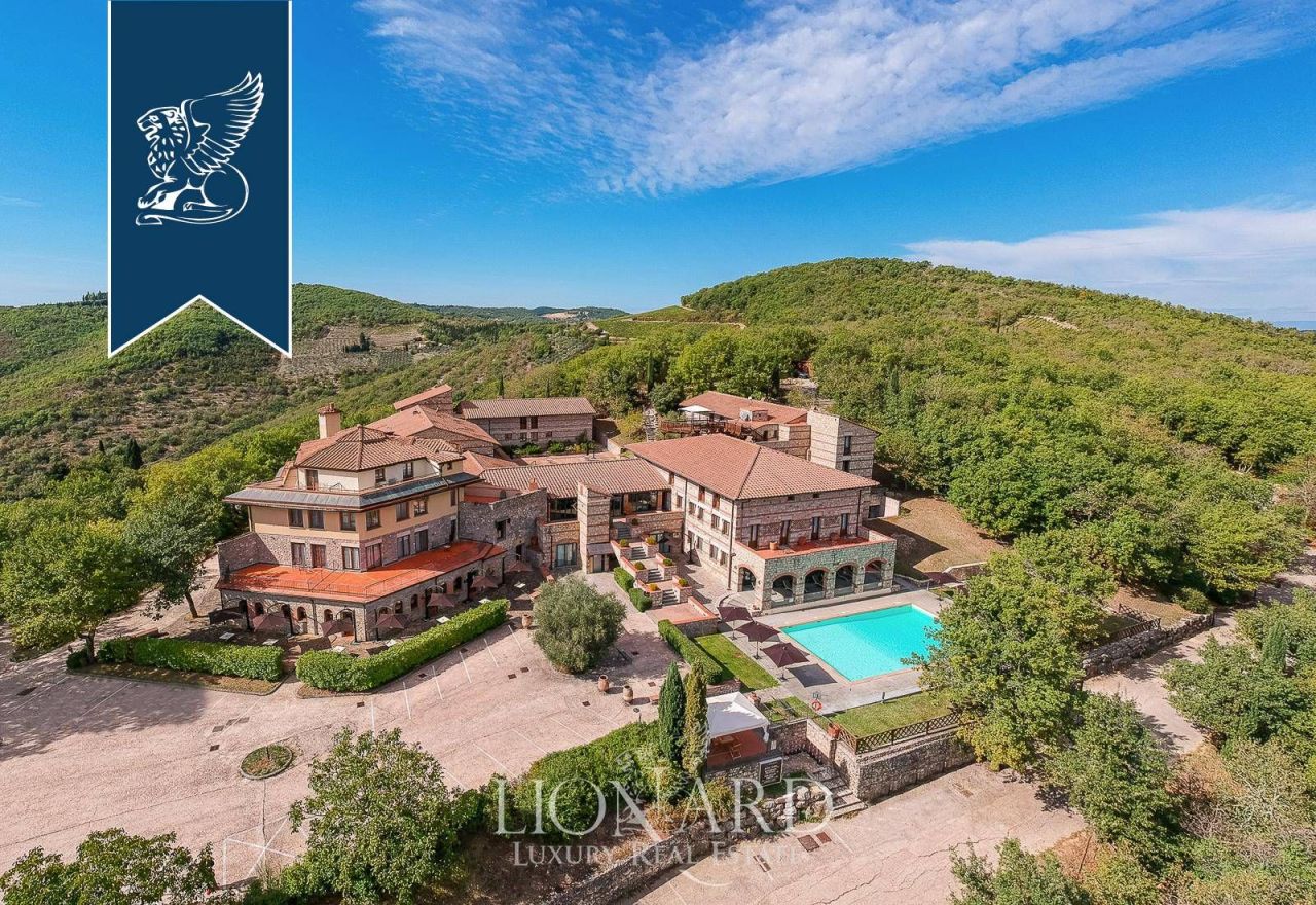 Hôtel à Sienne, Italie, 5 455 m² - image 4