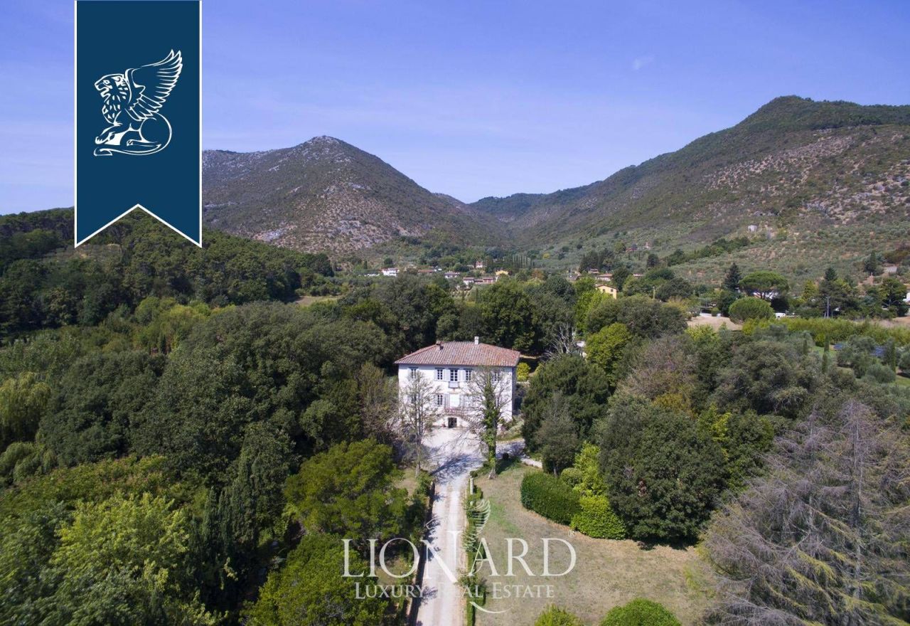 Villa a Lucca, Italia, 900 m² - foto 4