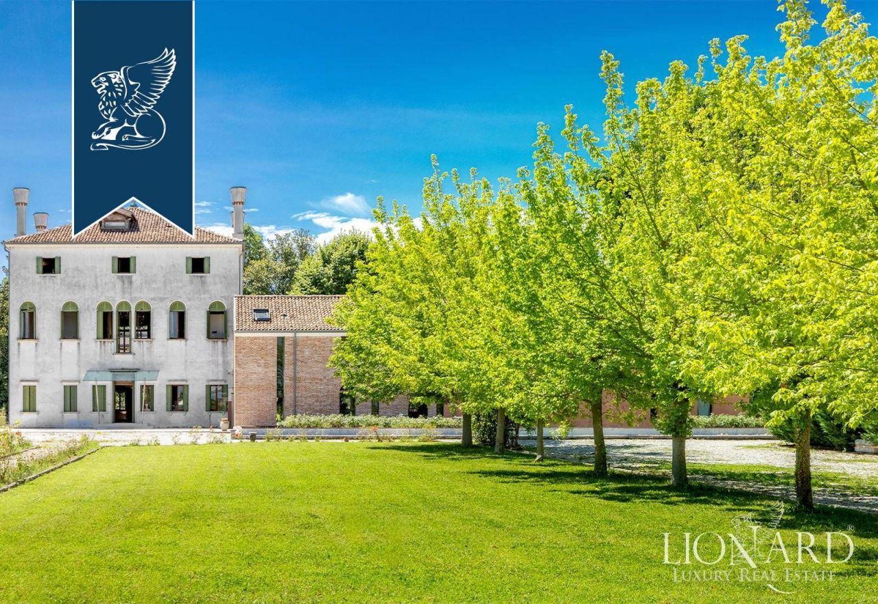 Villa à Venise, Italie, 1 600 m² - image 4