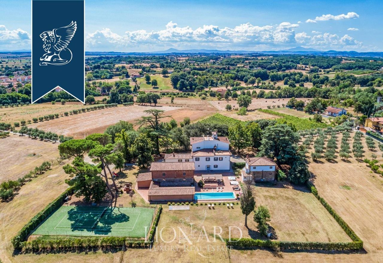 Villa in Arezzo, Italy, 1 200 m² - picture 4