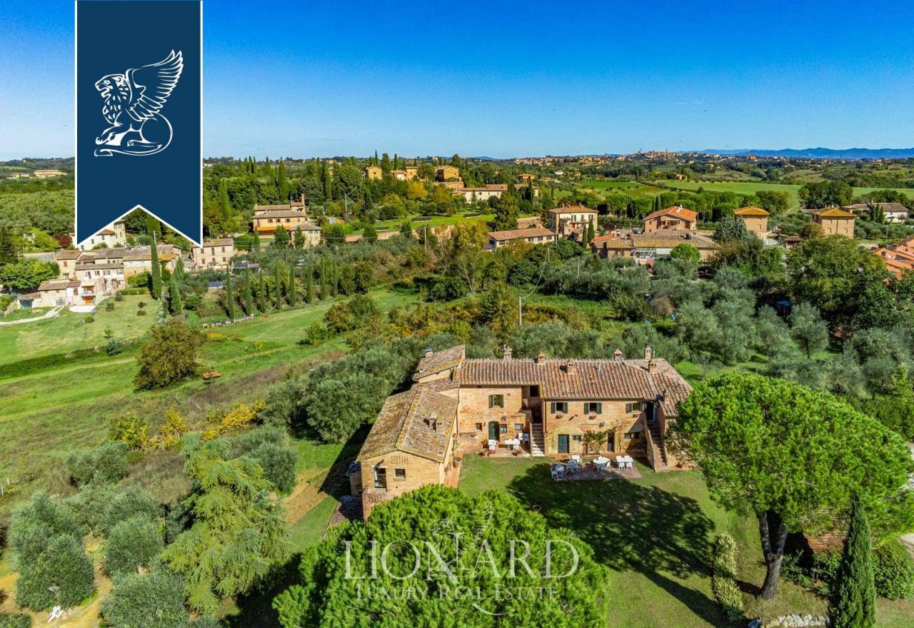 Farm in Siena, Italy, 650 m² - picture 4