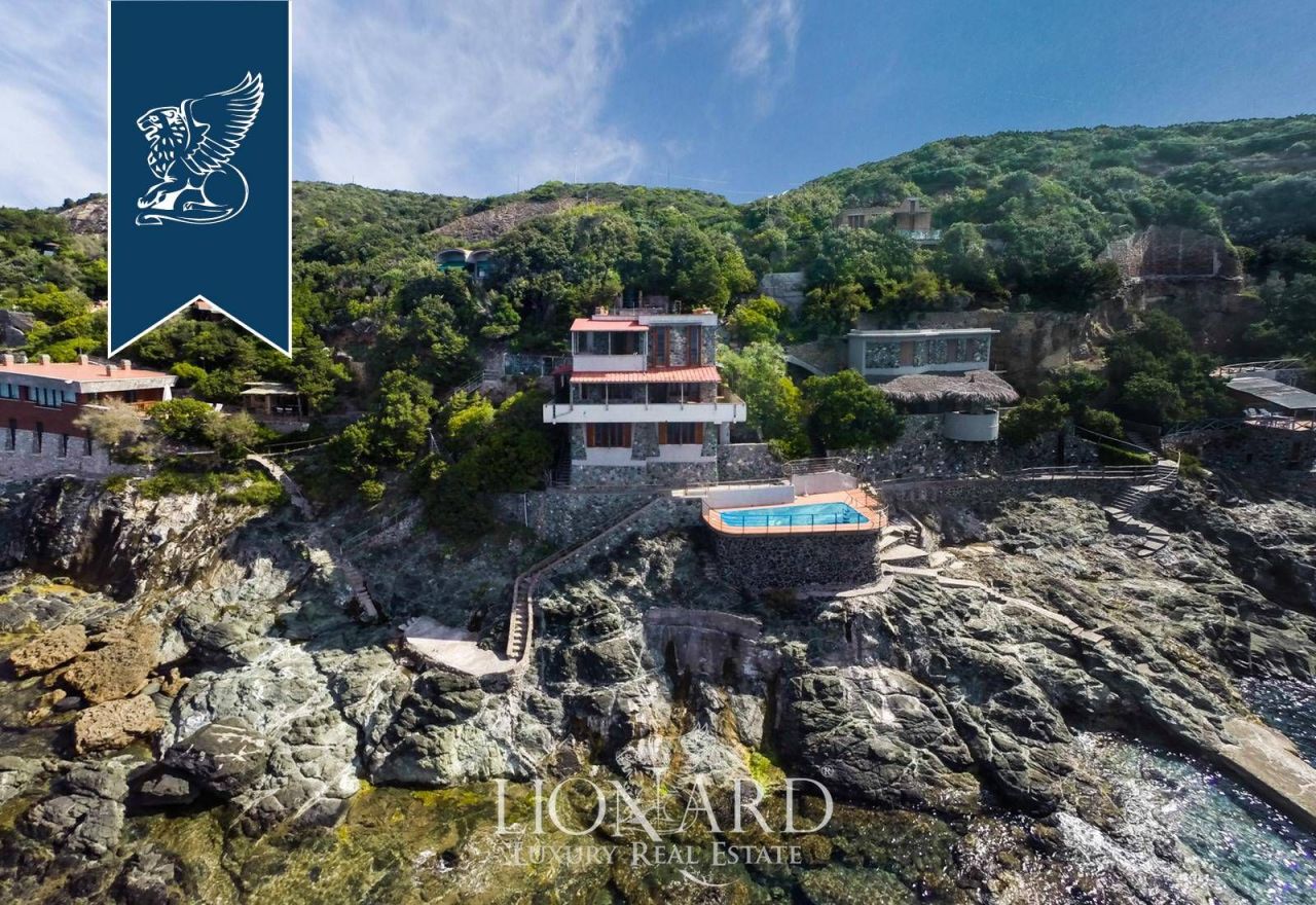 Villa in Rosignano Marittimo, Italy, 357 m² - picture 4