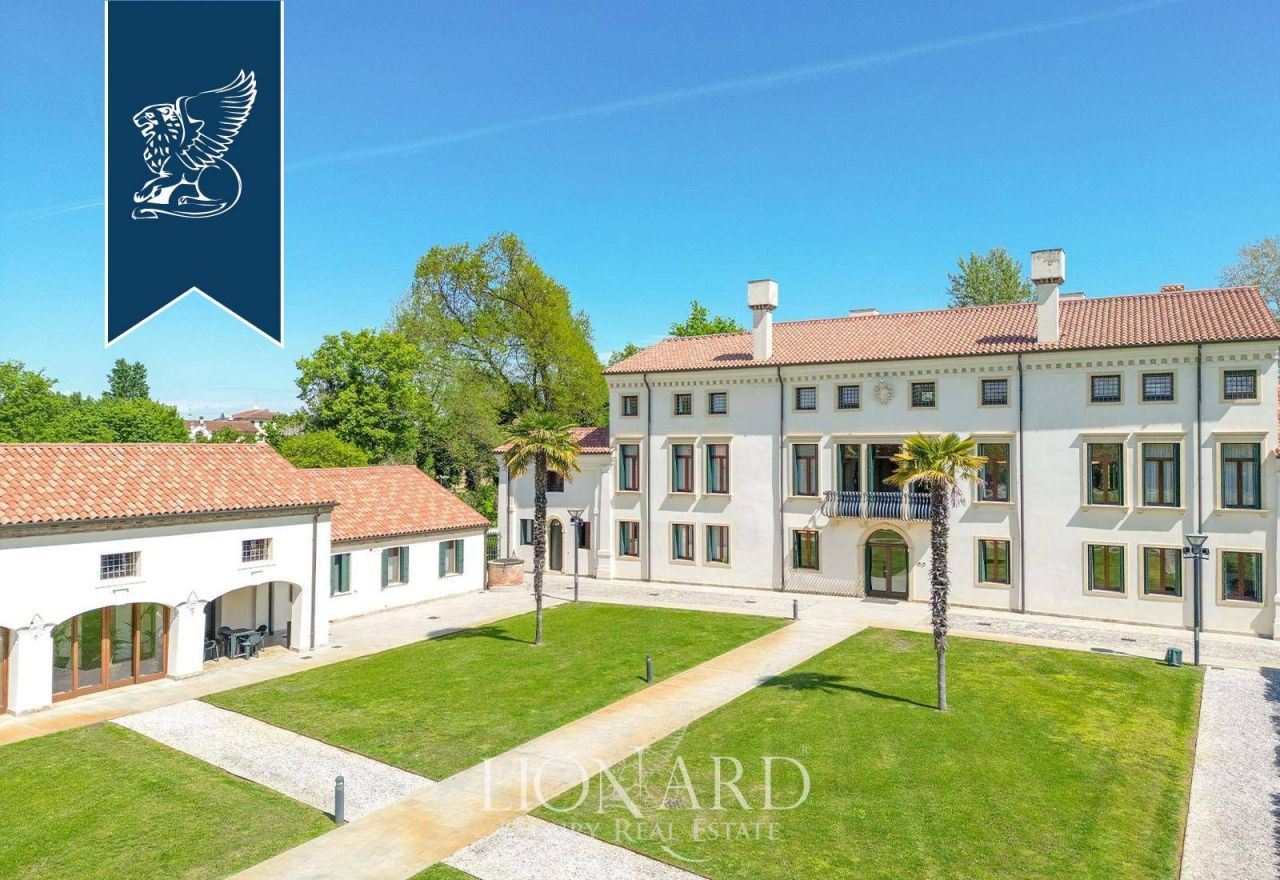 Villa in Padua, Italien, 3 200 m² - Foto 4