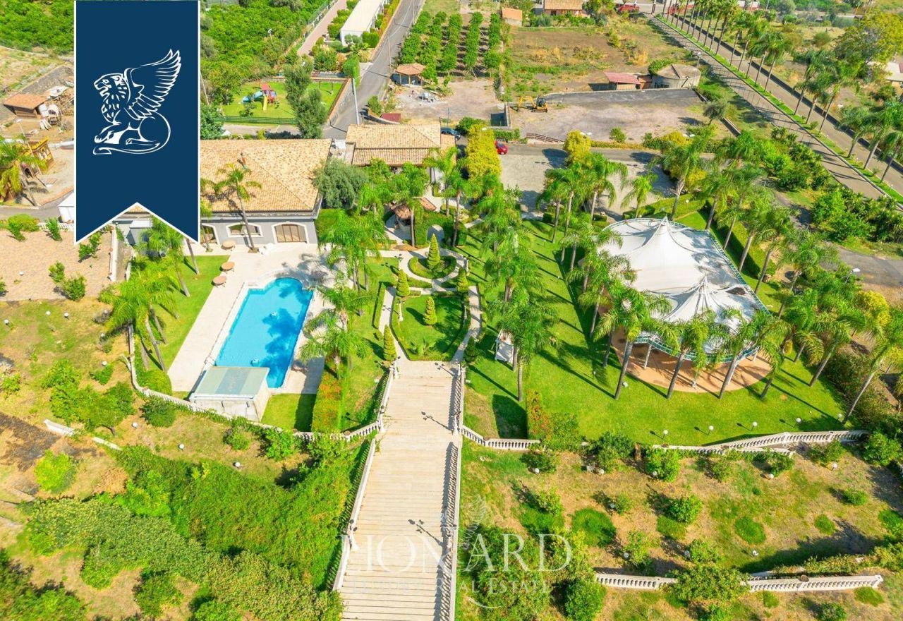 Villa in Acireale, Italy, 1 800 m² - picture 3