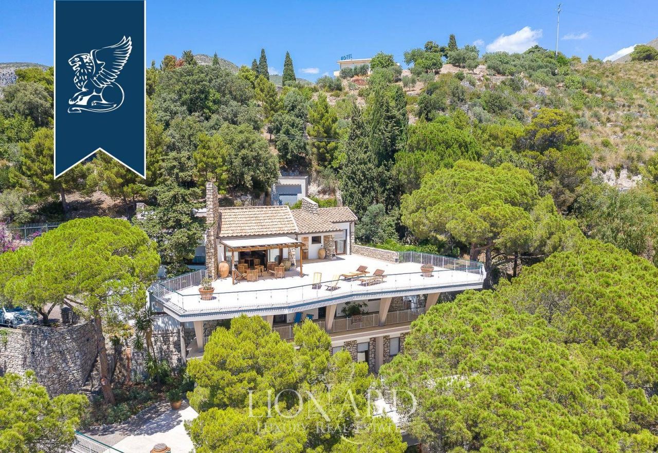 Villa in Sperlonga, Italy, 615 m² - picture 3