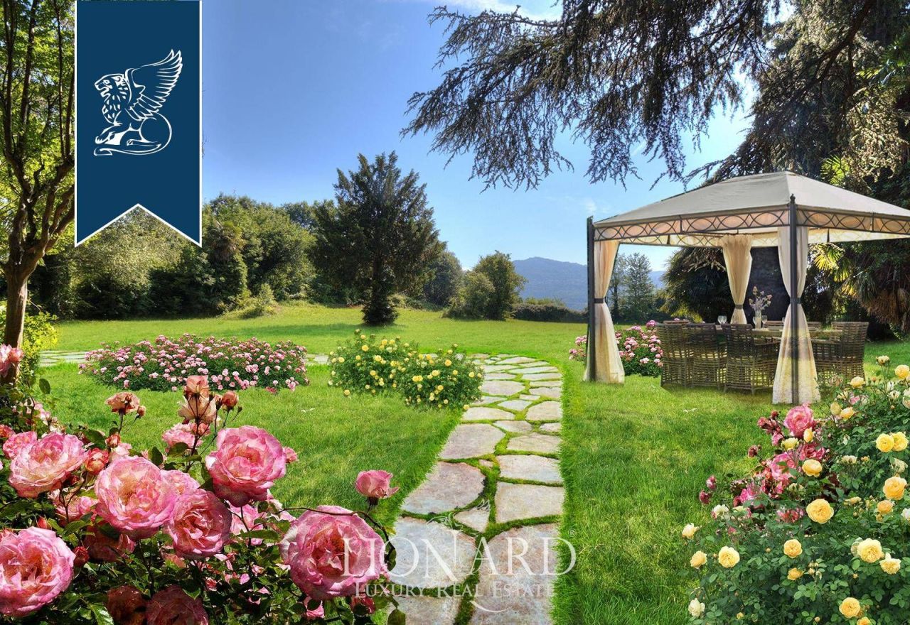 Villa in Lecco, Italy, 2 500 m² - picture 3