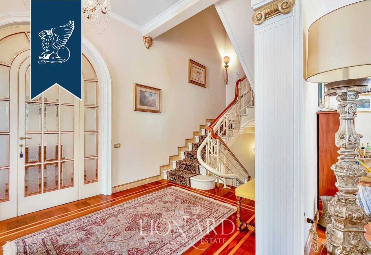 Villa a Lucca, Italia, 800 m² - foto 3