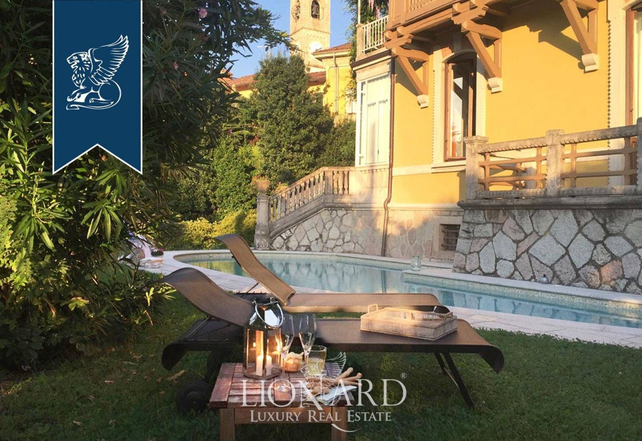 Villa en Porto Valtravaglia, Italia, 2 000 m² - imagen 3