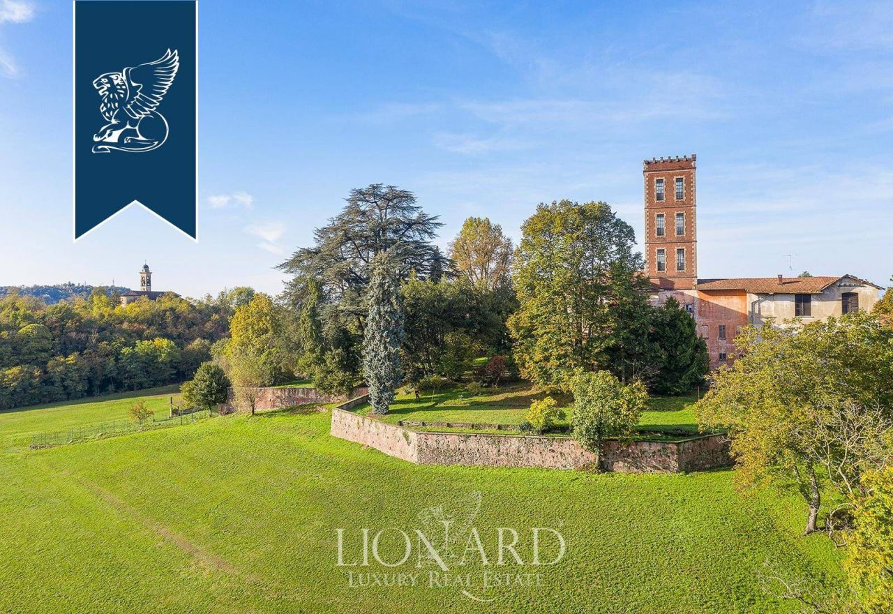 Castle in Varese, Italy, 4 200 m² - picture 4