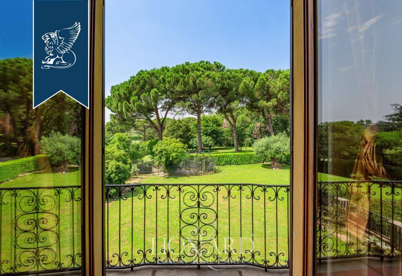 Villa a Carate Brianza, Italia, 850 m² - foto 3