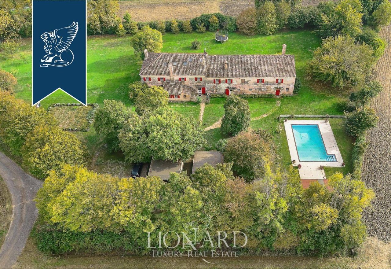 Farm in Treviso, Italy, 900 m² - picture 3