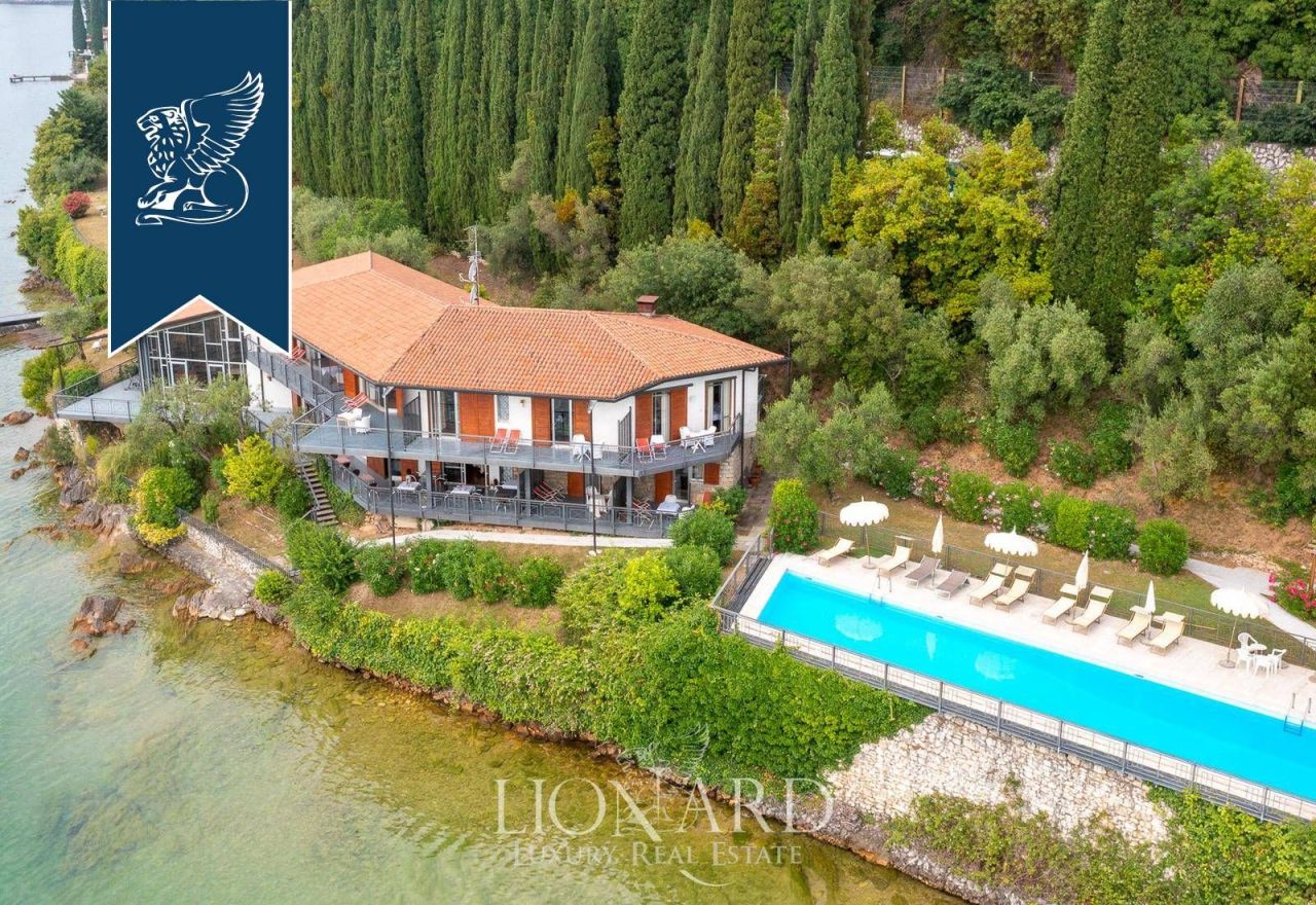 Villa in Brescia, Italy, 450 m² - picture 3