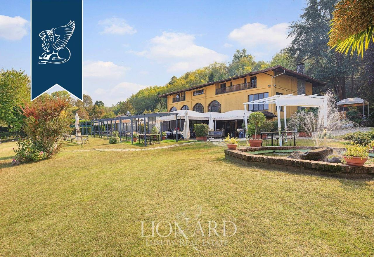 Villa in Turin, Italy, 1 000 m² - picture 3