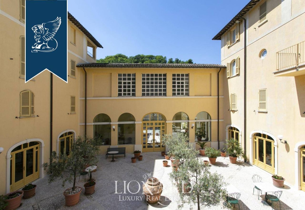 Hotel, albergo a Spoleto, Italia, 3 110 m² - foto 3