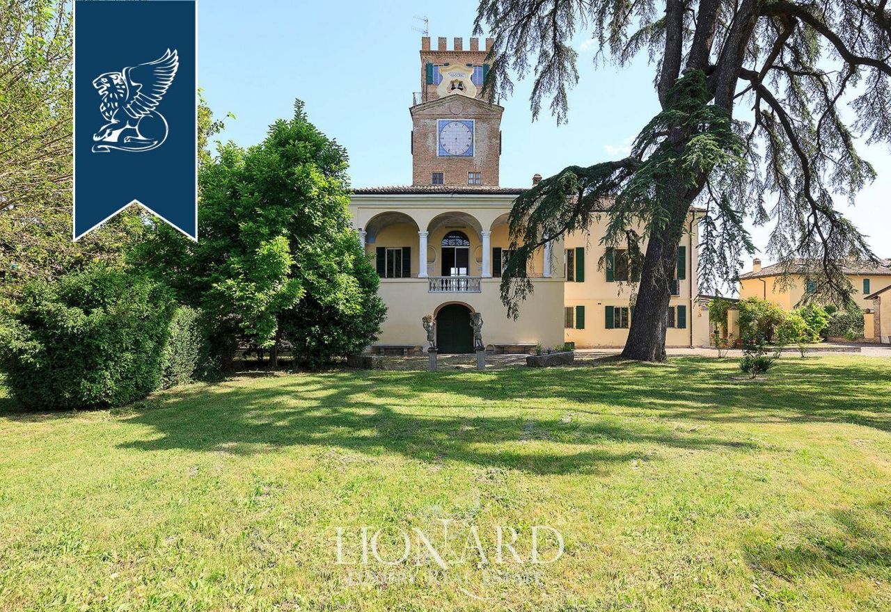 Villa in Parma, Italy, 2 000 m² - picture 3