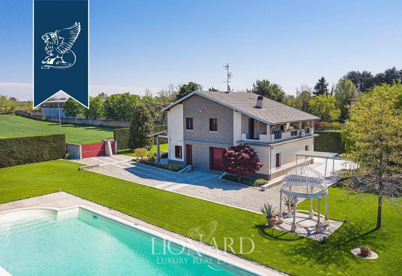 Villa en Milán, Italia, 300 m² - imagen 4