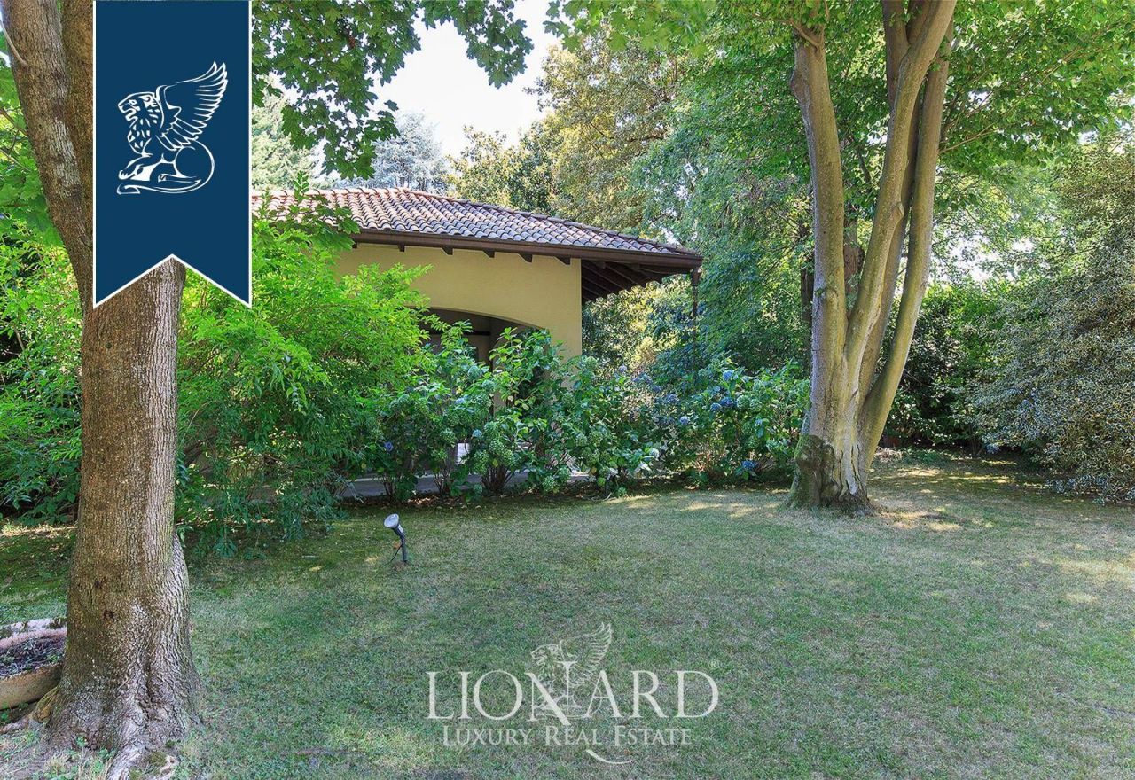 Villa a Varese, Italia, 330 m² - foto 5