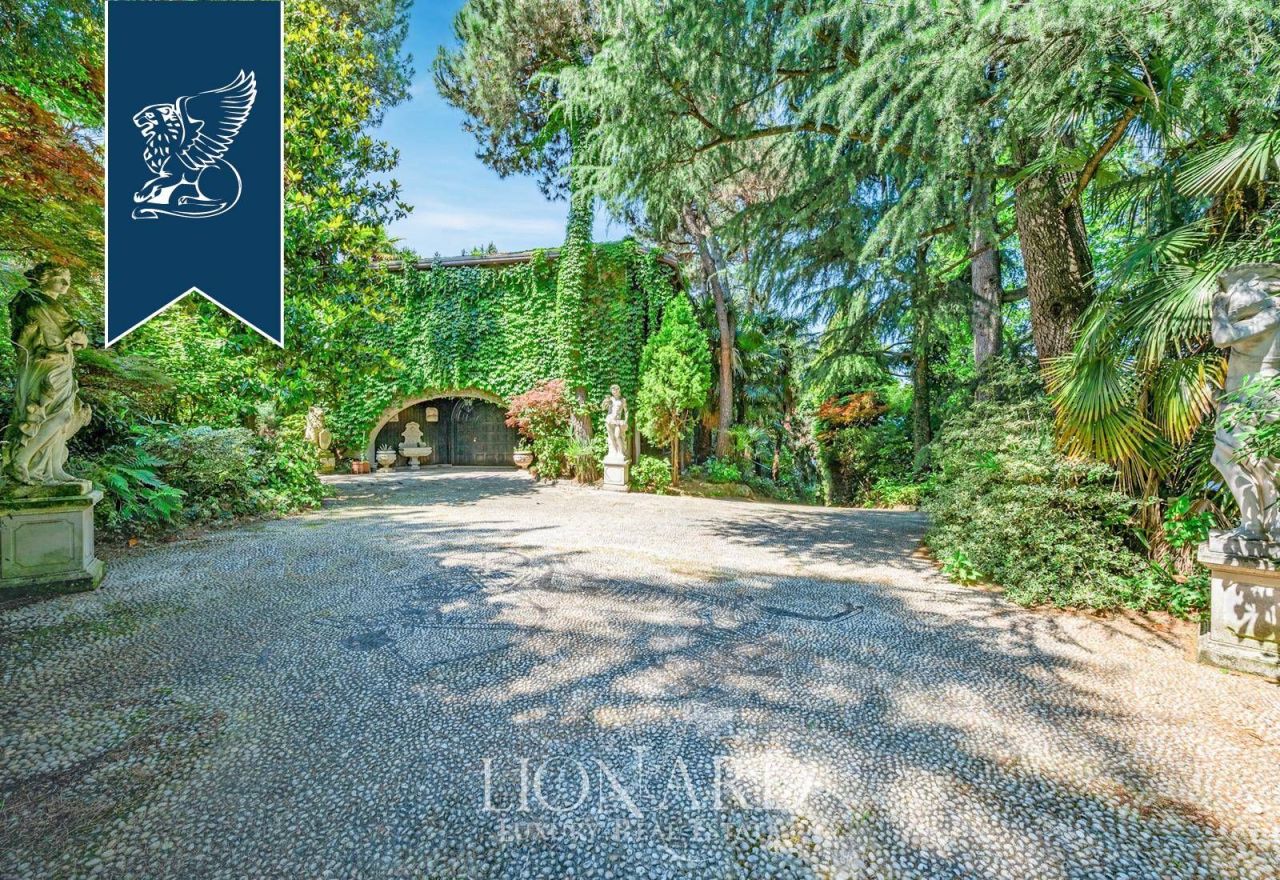 Villa en Merate, Italia, 500 m² - imagen 5