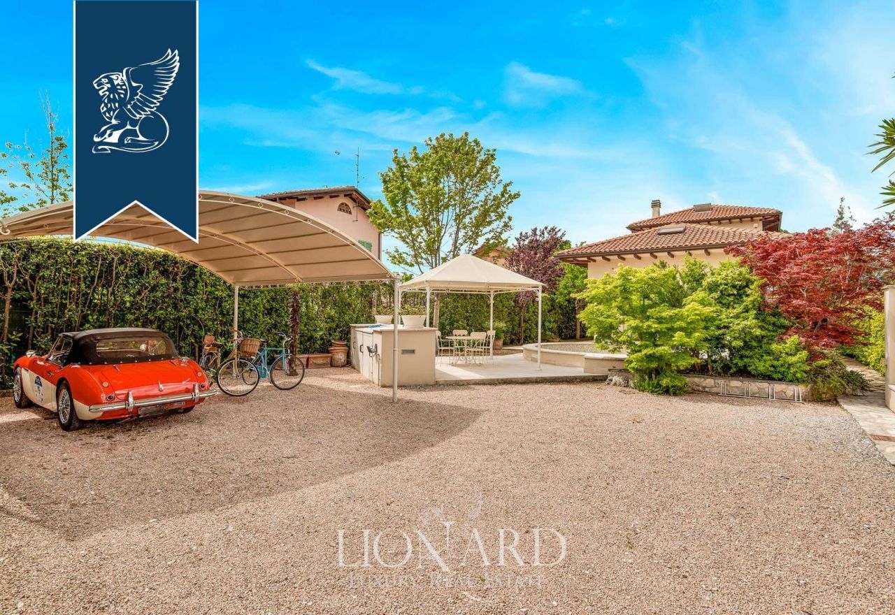 Villa à Forte dei Marmi, Italie, 300 m² - image 5