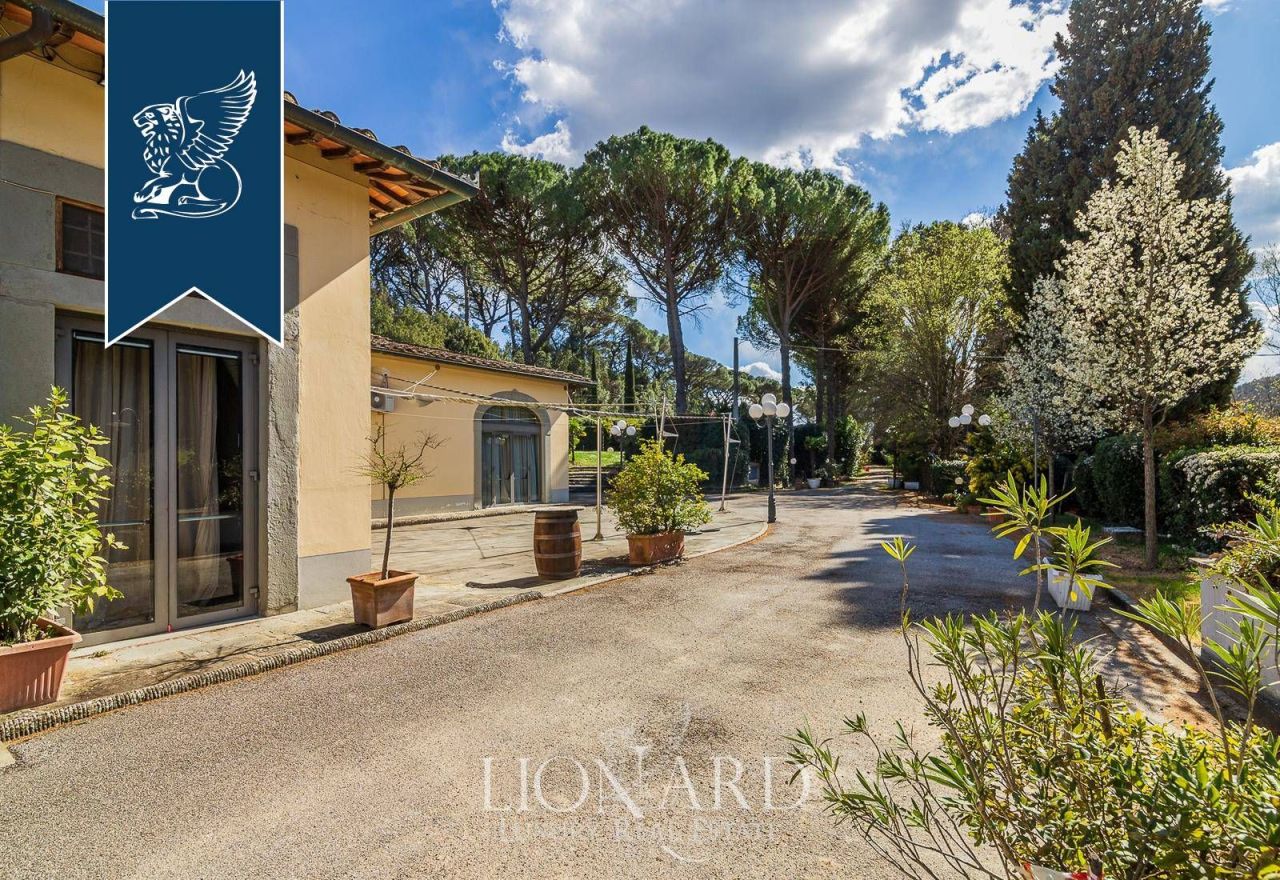 Villa à Florence, Italie, 1 000 m² - image 5