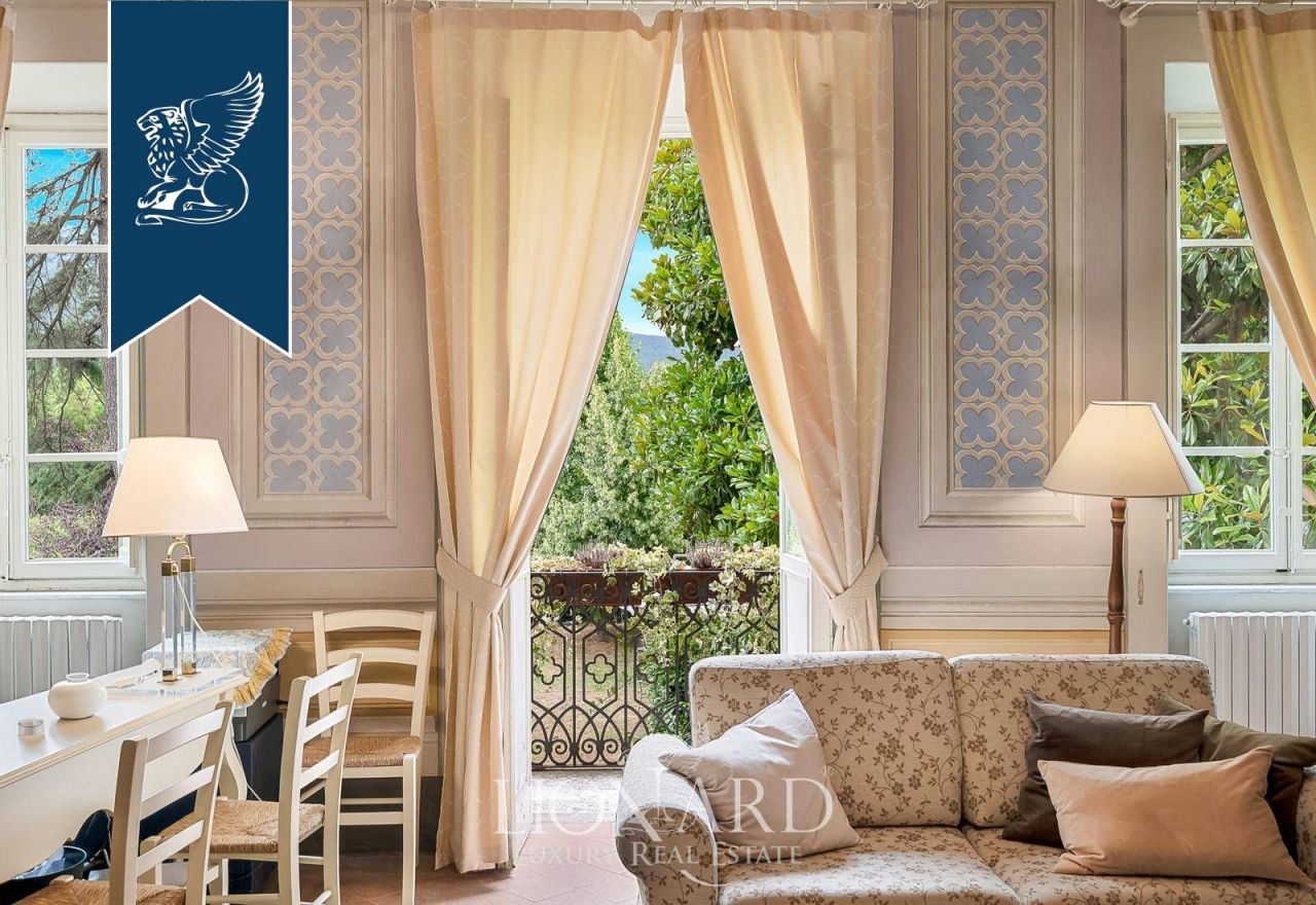 Hotel en Lucca, Italia, 480 m² - imagen 5