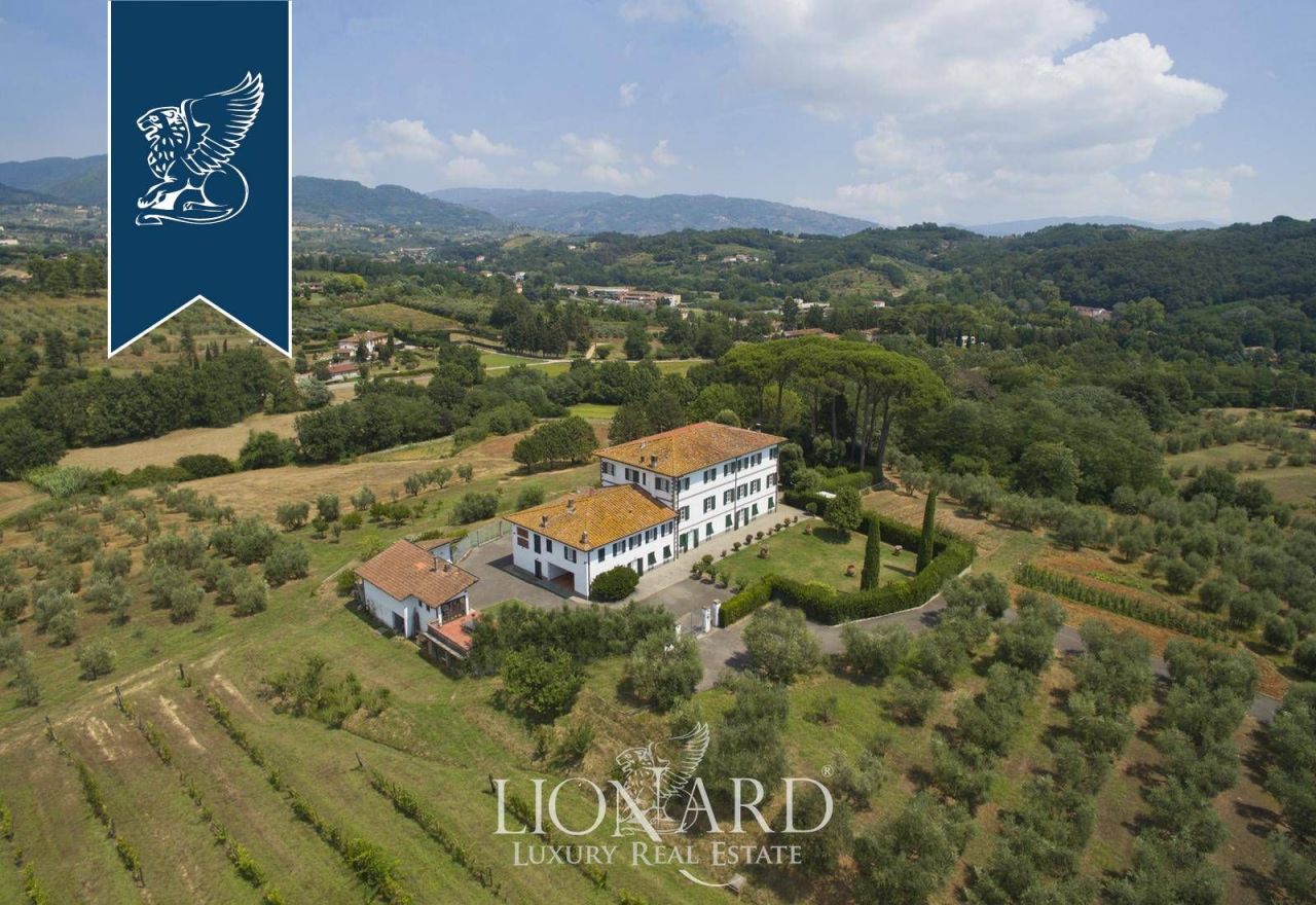 Villa a Capannori, Italia, 700 m² - foto 5